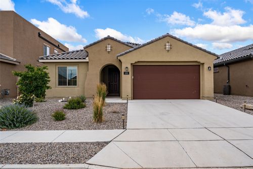 120 Mountaingem Loop, Santa Fe, NM, 87508-4524 | Card Image
