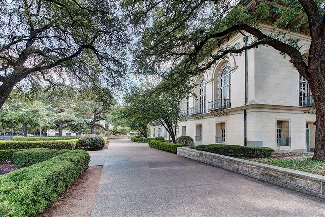 APT-121 - 501 W 26 Th St, Condo with 3 bedrooms, 2 bathrooms and 2 parking in Austin TX | Image 12
