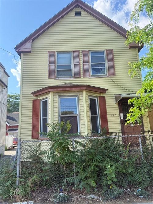 343 Essex Street, Lynn, MA, 01902 | Card Image