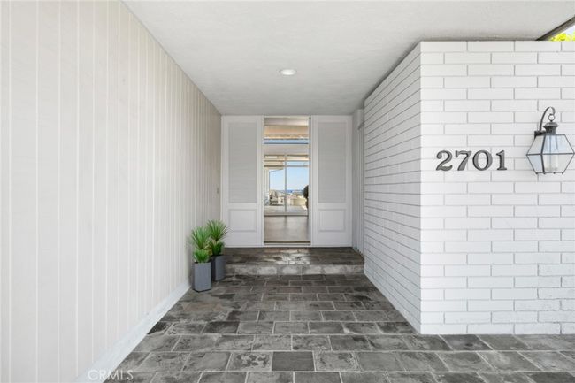 2701 Windover Dr, House other with 4 bedrooms, 3 bathrooms and 3 parking in Corona Del Mar CA | Image 5