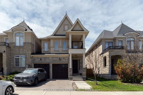 54 Robert Berry Cres, King City, ON, L7B0M6 | Card Image