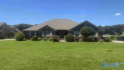 524 Kitchens Dr, Arab, AL, 35016-1585 | Card Image