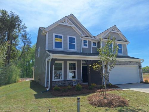 1907 Abbotts Vista Dr, Kernersville, NC, 27284-4252 | Card Image