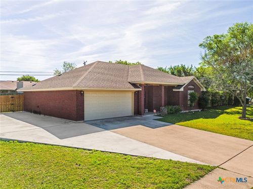 3923 Oak Valley Dr, Killeen, TX, 76542-4502 | Card Image