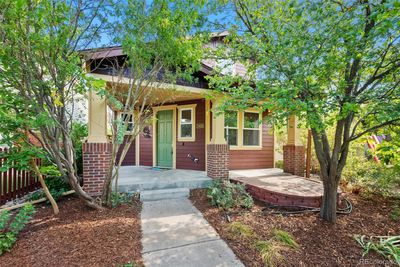 Lovely front porch | Image 1