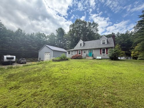 43 Arch St, Douglas, MA, 01516-2526 | Card Image