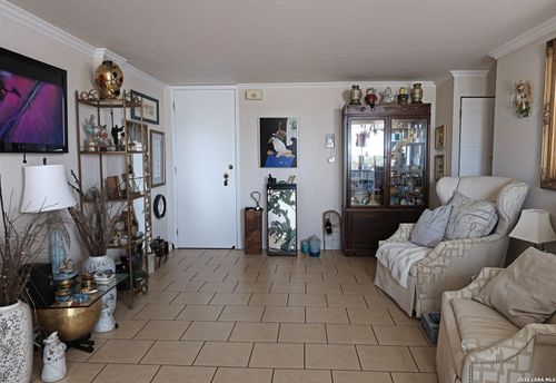 203-7039 San Pedro Ave, San Antonio, TX, 78216-6210 | Card Image