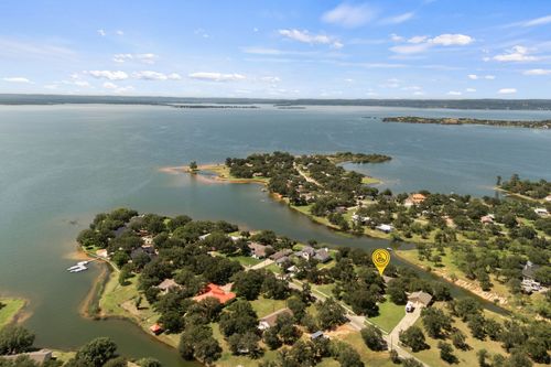 109 Sunset Cir, Burnet, TX, 78611-2936 | Card Image