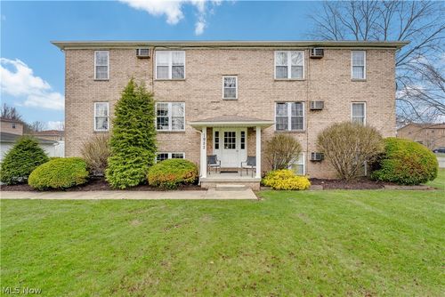 1982 Mathews Rd, Poland, OH, 44514-1464 | Card Image