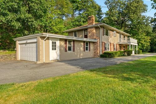 1720 Tarkiln Rd, Burrillville, RI, 02830-1830 | Card Image