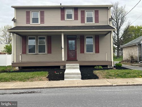 144 W Conestoga St, NEW HOLLAND, PA, 17557-1249 | Card Image
