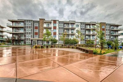 303 - 360 Harvest Hills Common Ne, Condo with 1 bedrooms, 1 bathrooms and 1 parking in Calgary AB | Image 2