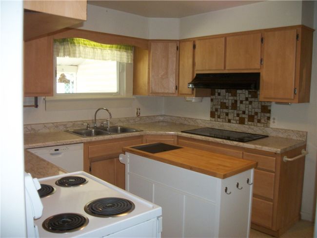 102 Nemacolin Rd, House other with 3 bedrooms, 3 bathrooms and 2 parking in Carmichaels PA | Image 10