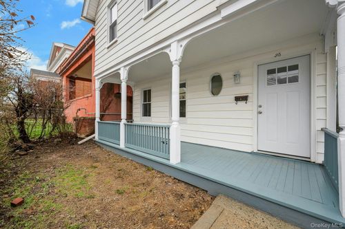 25 S Washington St, Tarrytown, NY, 10591-3906 | Card Image