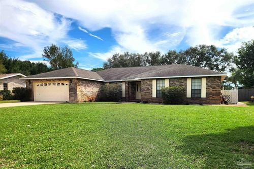 4 Pamlico Cir, Pensacola, FL, 32507-8741 | Card Image