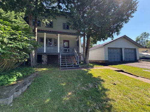 33 Michigan Ave, Montreal, WI, 54550-9721 | Card Image