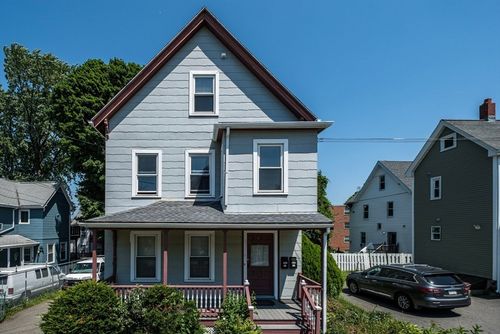 11 Crawford St, Malden, MA, 02148-6805 | Card Image