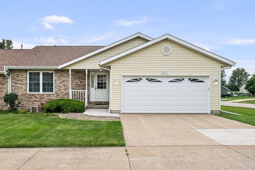 0-2615 W 63rd St, Davenport, IA, 52806-1667 | Card Image