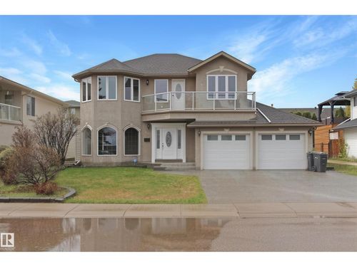 807 Beach Ave, Cold Lake, AB, T9M1K7 | Card Image