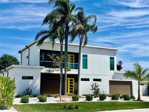 2532 Fruit Tree Dr, SARASOTA, FL, 34239-4715 | Card Image