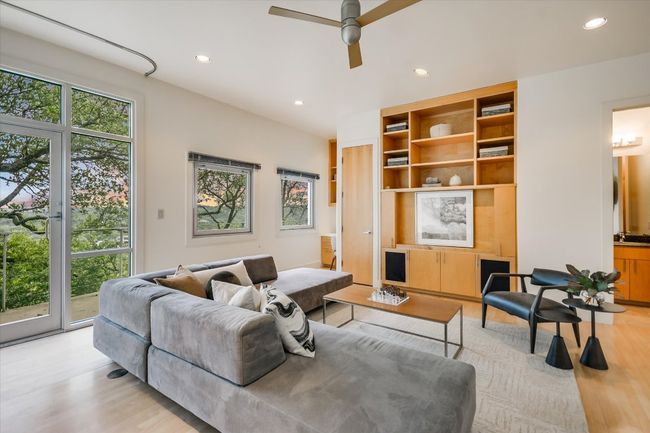 4907 Bull Mountain Cv, House other with 3 bedrooms, 4 bathrooms and 4 parking in Austin TX | Image 15