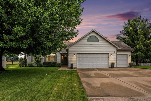 2632 Fairfield Dr, Zeeland, MI, 49464-9080 | Card Image