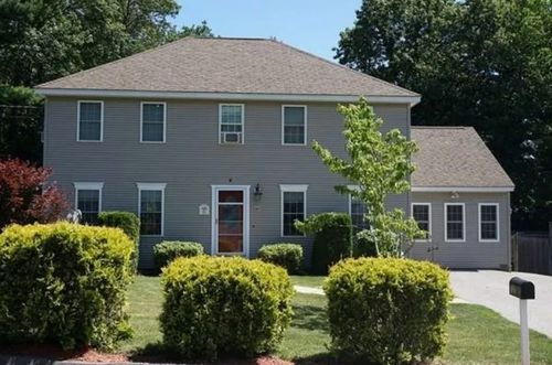 84 Chester St, Worcester, MA, 01605 | Card Image