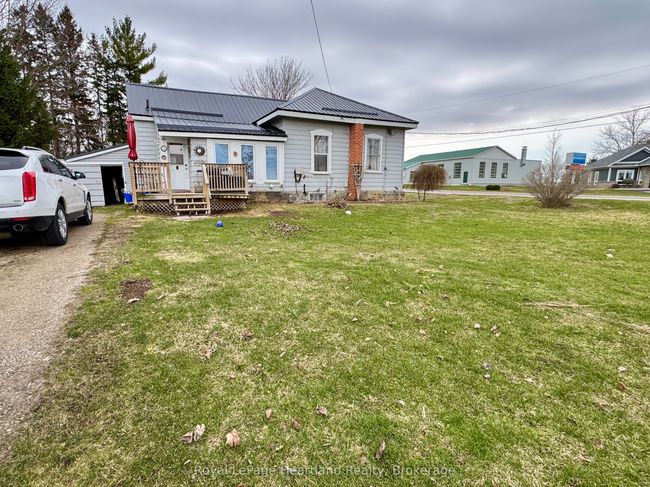 663 Josephine St, House other with 2 bedrooms, 1 bathrooms and 2 parking in Huron ON | Image 15