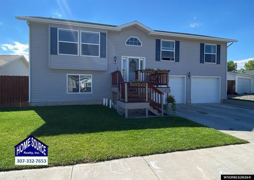 1419 Pinecrest St, Riverton, WY, 82501-5330 | Card Image