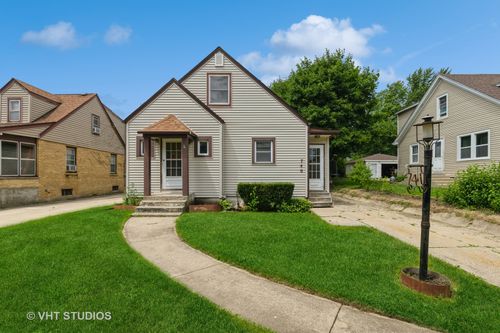 740 Leith Avenue, Waukegan, IL, 60085 | Card Image