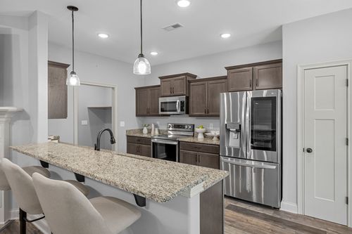 333 Chase Dr, Clarksville, TN, 37043-1663 | Card Image