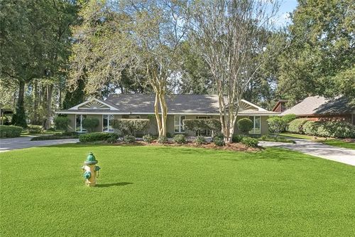 689 N Beau Chene Dr, Mandeville, LA, 70471-1724 | Card Image