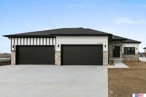 7930 Ephraem Ln, Lincoln, NE, 68516 | Card Image