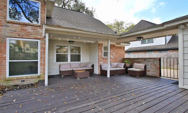 Great space for outdoor entertaining. | Image 46