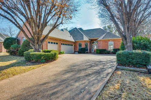 2604 Heather Brook Ct, Bedford, TX, 76021-7233 | Card Image