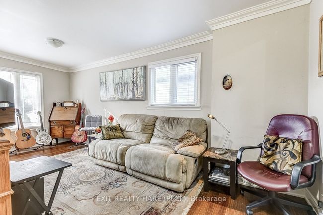 9 Jessie St, House other with 3 bedrooms, 4 bathrooms and 3 parking in Brampton ON | Image 13