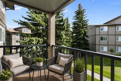 522-6400 Coach Hill Rd Sw, Calgary, AB, T3H1B8 | Card Image
