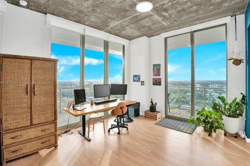 apt-h2705-3470 E Coast Ave, Miami, FL, 33137-4252 | Card Image