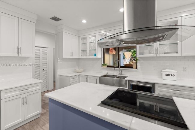 13505 Sw 83 Rd Ct, House other with 4 bedrooms, 4 bathrooms and null parking in Pinecrest FL | Image 22
