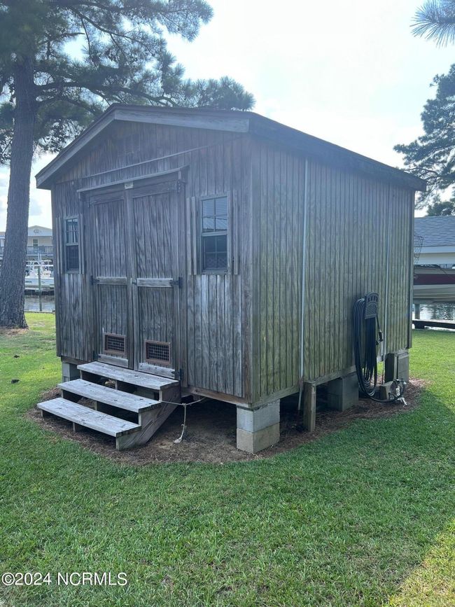 36 Inlet Way, House other with 3 bedrooms, 3 bathrooms and null parking in Chocowinity NC | Image 49