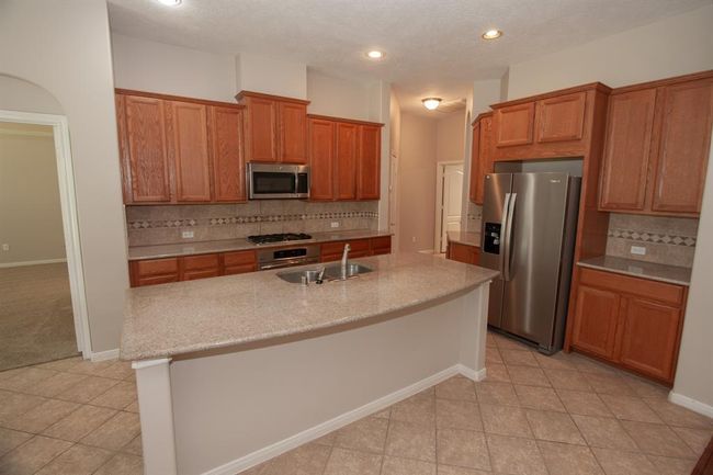 2211 Pearl Bay Ct, House other with 3 bedrooms, 2 bathrooms and 3 parking in Pearland TX | Image 11