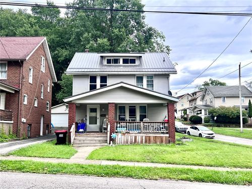 1002 Mercer St, New Castle, PA, 16101-2339 | Card Image