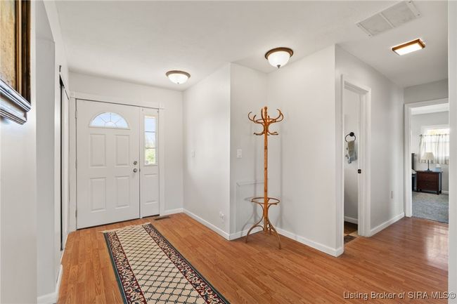 1110 W Helton Rd, Home with 3 bedrooms, 3 bathrooms and null parking in Scottsburg IN | Image 13
