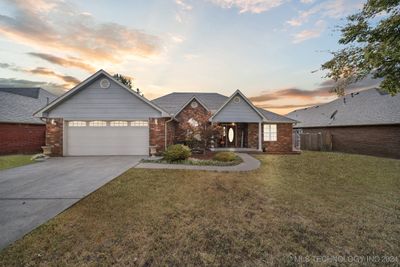 2010 Aspen Drive, House other with 3 bedrooms, 2 bathrooms and null parking in Tahlequah OK | Image 1