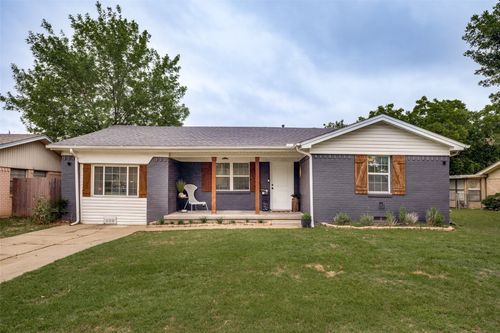 535 Northside Ave, Lewisville, TX, 75057-2628 | Card Image