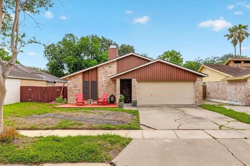6750 Heavens Gate Dr, Corpus Christi, TX, 78413-4508 | Card Image