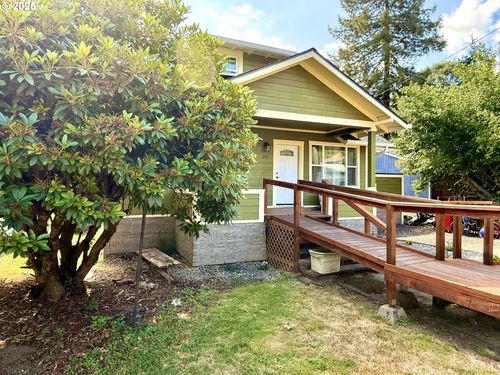 275 N 4th St, Saint Helens, OR, 97051-1537 | Card Image