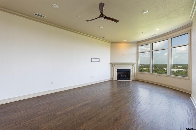 2801 Wexford Drive Unit 1006, Condo with 2 bedrooms, 2 bathrooms and null parking in Tyler TX | Image 5