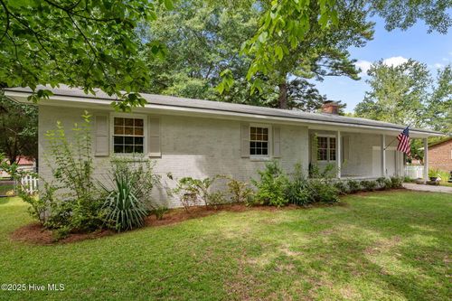 307 Rodmans Rd, Washington, NC, 27889-3330 | Card Image