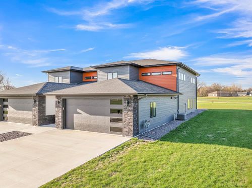 6b-3302 Ponderosa Ct, Spirit Lake, IA, 51360-7746 | Card Image